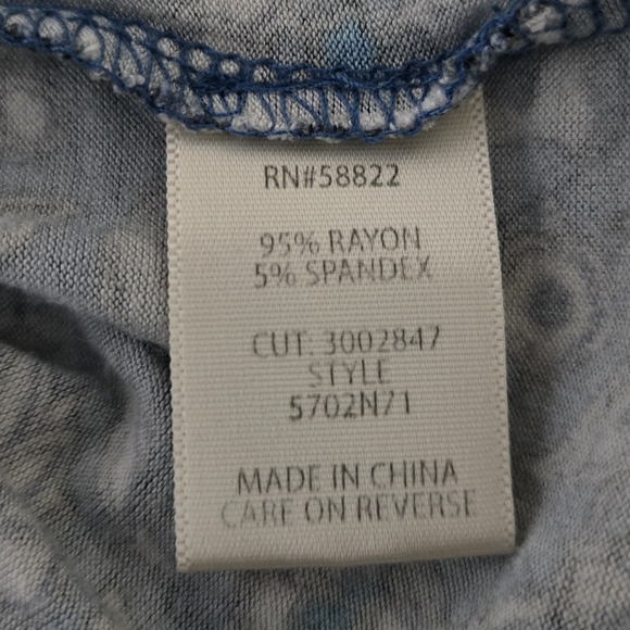 Max Studio Blue & White Boho Floral Halter Top Size Medium - Picture 7 of 10